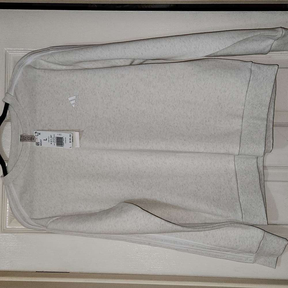 BRAND NEW Adidas crewneck sweatshirt